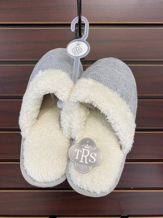 Cable Knit Sherpa-Lined Slippers
